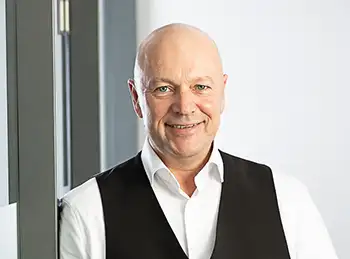 Portrait von Daniel Majkopet